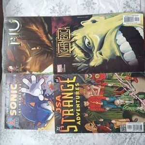 🍊3/$15🍊 Comic Book Set